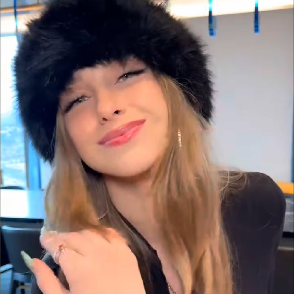 New Elegant Black Faux Fur Hat for Women